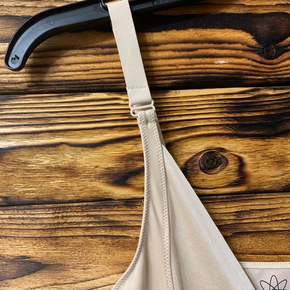 NWT Sonic Slimmers Nude Compression Cami Smoother Shaper Plus 1X - Picture 4 of 5